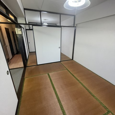 母恋マンション317号室の内装