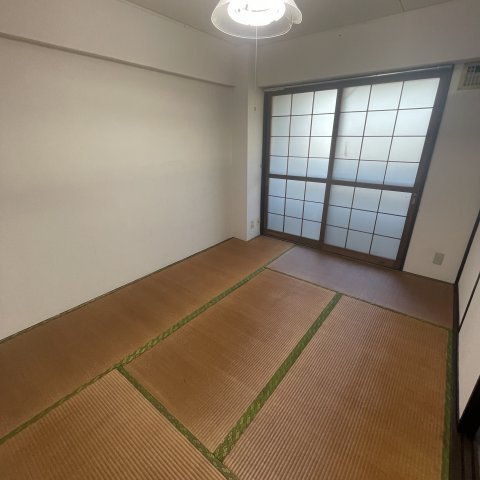 母恋マンション317号室の内装