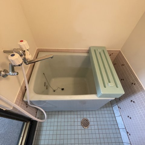 母恋マンション317号室の浴室