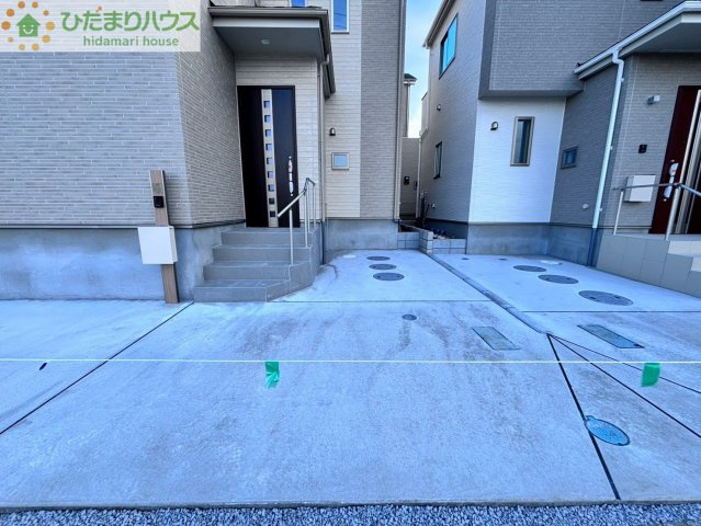上尾市小敷谷　2期　新築戸建　ハートフルタウン03の駐車場