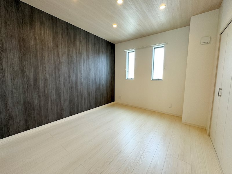 SAKURAの洋室|落ち着いた色調の洋室です
