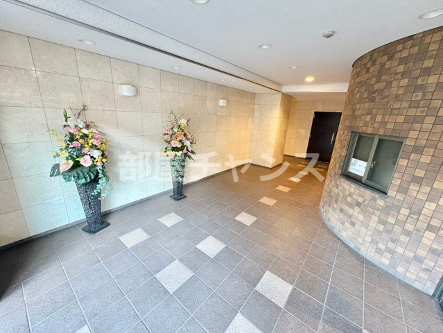 AXIS桜通内山のロビー