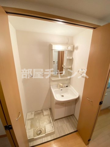 AXIS桜通内山の独立洗面台