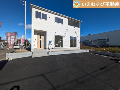 【外観】 | Cradle garden　大泉町朝日第7 | 【完成済み】清潔感ある白を基調としたシンプルモダンな落ちついた外観！
是非ご内覧ください！実際に現地を見たり内覧してみると夢が膨らみますよね♪