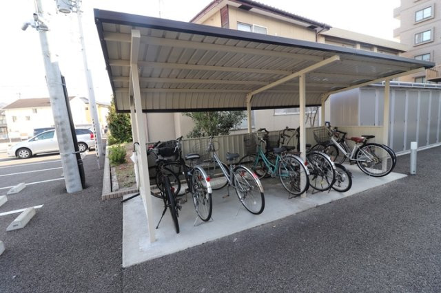ドミール八幡Ⅱ Ｂのその他共用部分|駐輪場