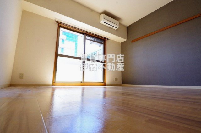 ルトゥールの洋室