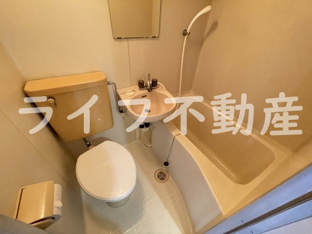 メゾン若江の浴室|日々の疲れを癒すお風呂付です