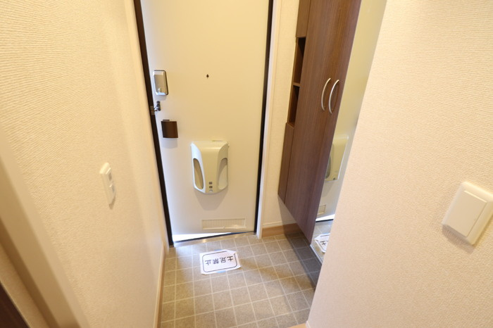 センチュリーハイムすみよし台 Ⅳの玄関|玄関（シューズボックス）