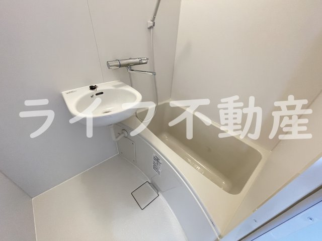 メゾン若江の浴室