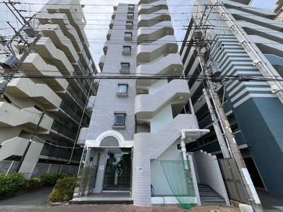 【外観】 | ライオンズマンション相模原第8 | マンションの外観は非常に重要なポイントです！外観の善し悪しは資産価値に大きな影響を与えます。外観のいいマンションを購入することで、高値で売却がしやすく、買い手が見つかりやすいというメリットがあります。