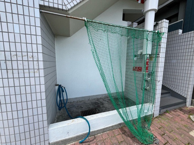 【設備】 | ライオンズマンション相模原第8 | 共有部分は、住民なら誰もが使える設備のこと。例えば駐車場やエレベーター、インターネット設備、セキュリティ設備などがあります。他にも、マンションの廊下・外部階段やエントランス・ゴミ置き場などがあります。