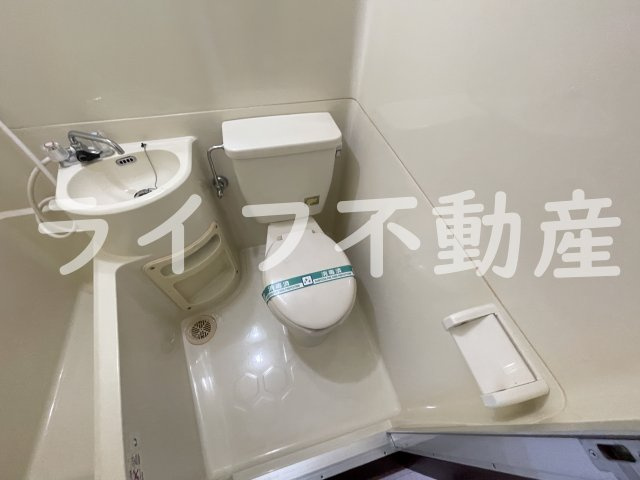 メゾン東大阪のトイレ|落ち着いたトイレです