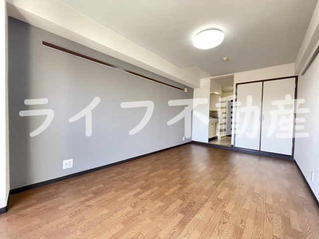 メゾン東大阪の居間・リビング|ゆったりとした居間です