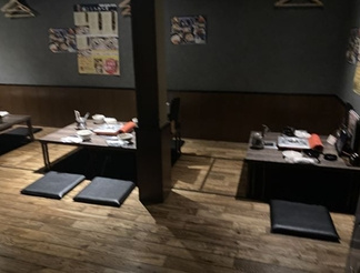 浪花ビル　1Fの内装