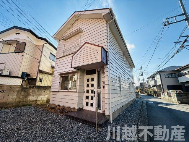 内装リフォーム済みの前面道路含む現地写真|住宅ローンにご不安な方もご相談ください