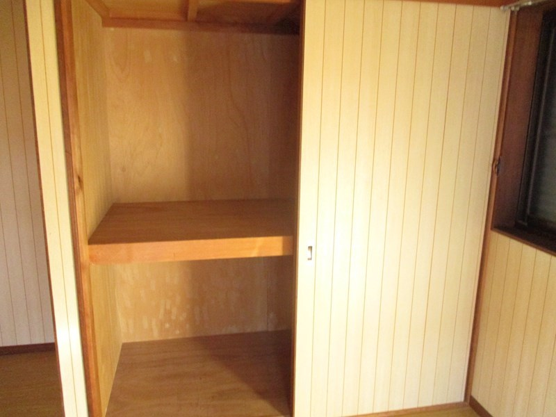 山田社が丘貸家　北棟の収納