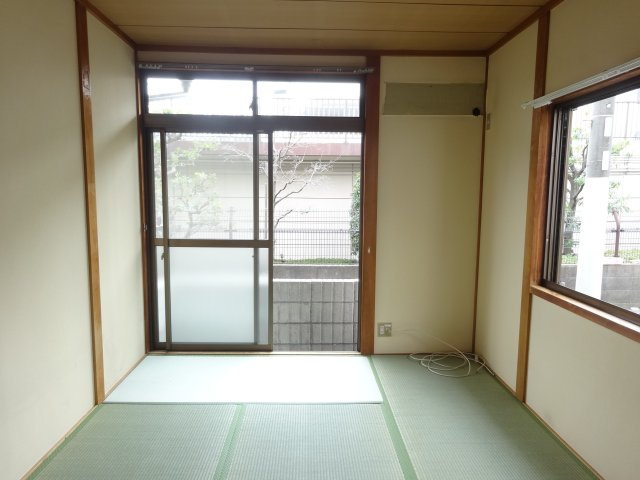 ハイツマドカの和室