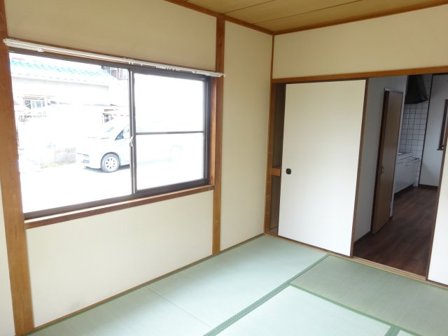 ハイツマドカの和室