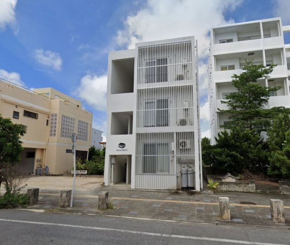 宮古島市平良字下里754-1　ONE　APARTMENTの外観
