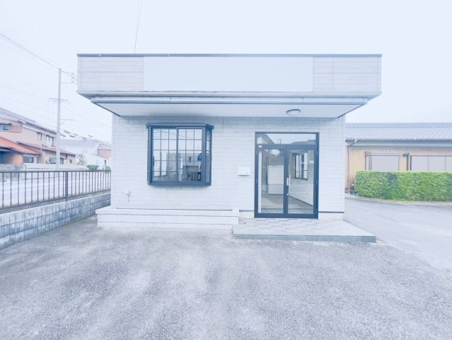 宇頭町貸店舗・事務所の外観