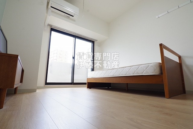 プレイズシード大曽根の洋室