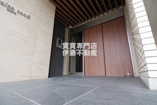 プレイズシード大曽根のエントランス