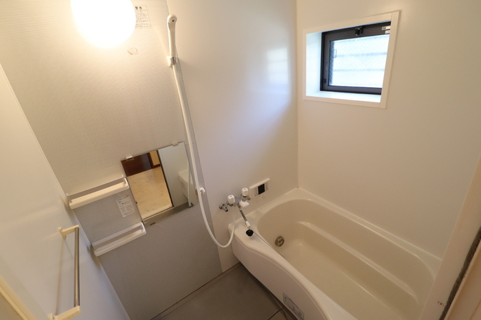 グリーンコートの浴室