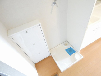 【玄関】 | ルーエ 1番館