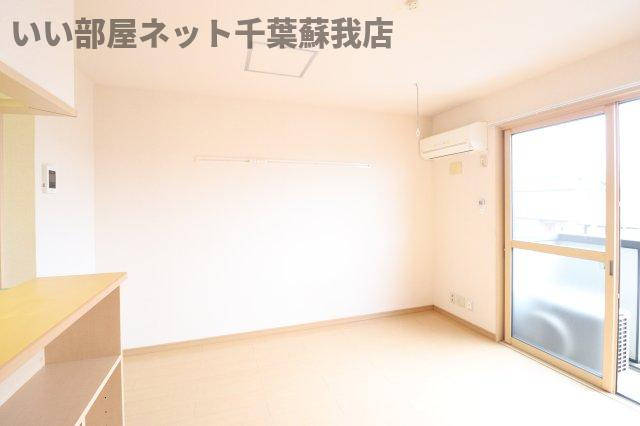 プレジール　Ⅰの寝室|開放的な寝室です