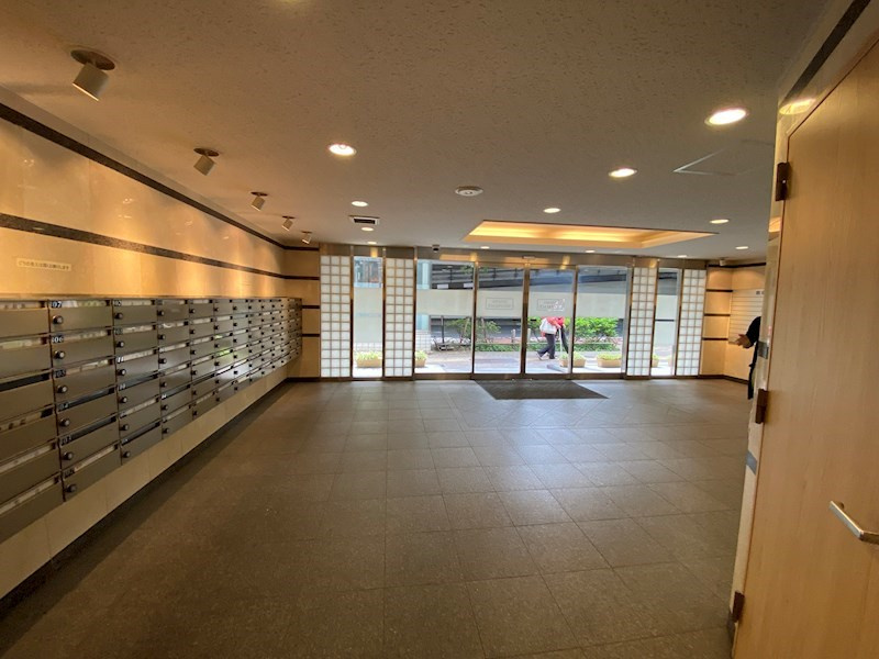 駒場ネオパレスの外観