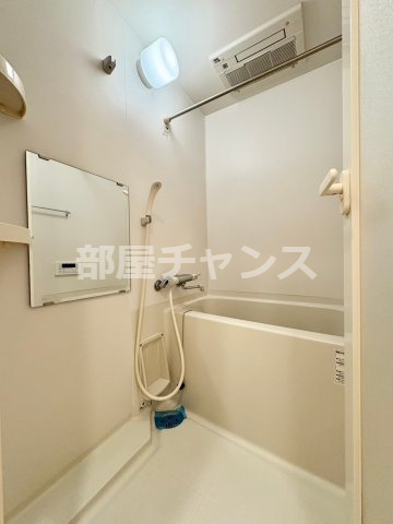 レジディア東桜の浴室