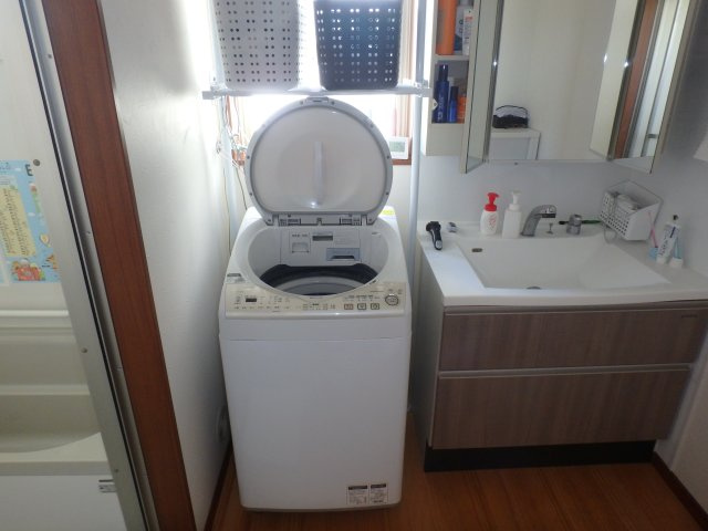 朝倉郡筑前町依井　中古一戸建の独立洗面台
