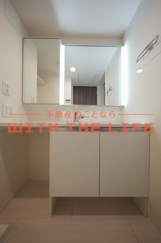 Augusta【キャッシュバック対象】の独立洗面台|独立洗面台、朝の身支度には欠かせません