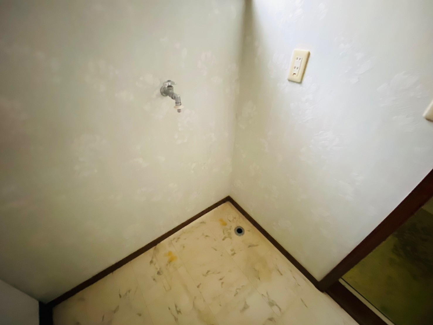 八街市吉倉　中古戸建のランドリースペース