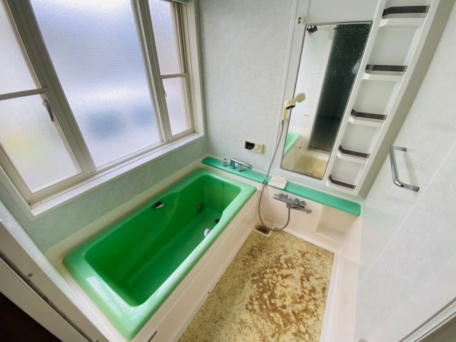 八街市吉倉　中古戸建の浴室