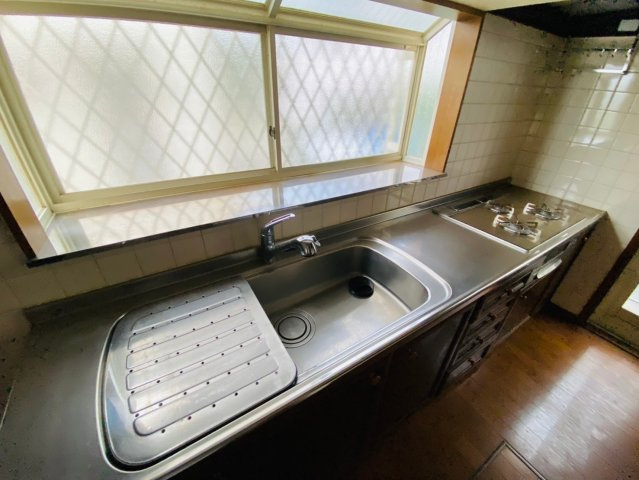 八街市吉倉　中古戸建のキッチン