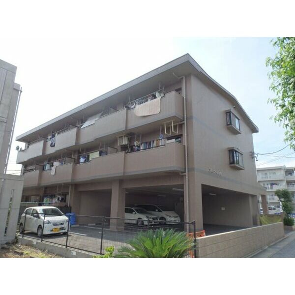 エスポワール池花の駐車場