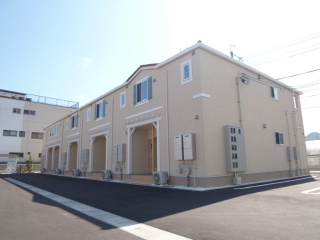 倉敷市林のアパートの外観