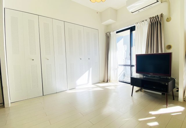 【洋室】 | クリオ藤沢弐番館 | 南側、陽当たり良好です。