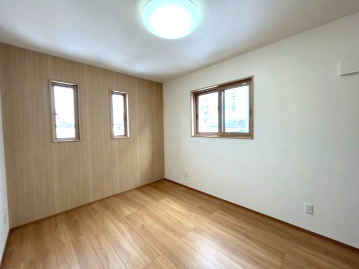 新築戸建　長野市大字南堀の洋室