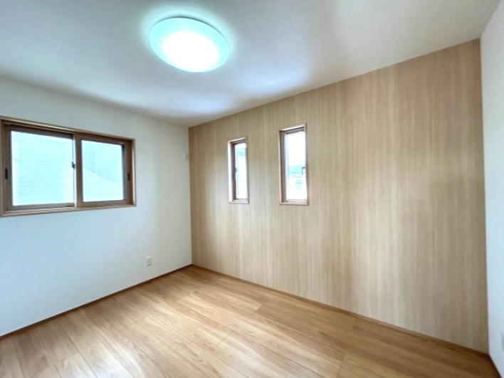 新築戸建　長野市大字南堀の洋室