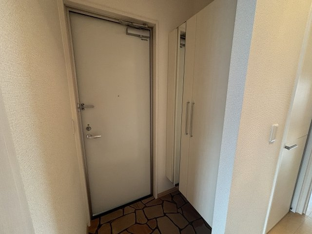 サニーコートの玄関
