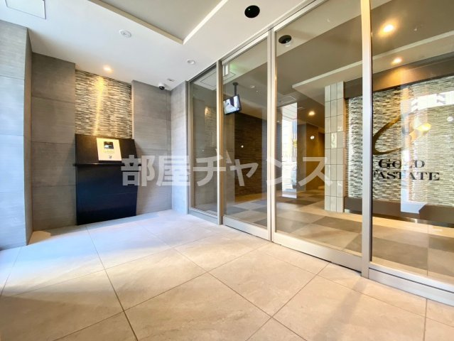 ファステート名古屋駅前アルティスのエントランス