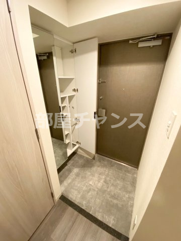 ファステート名古屋駅前アルティスの玄関