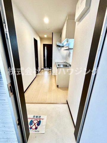 フジパレス江坂Ⅱ番館の玄関