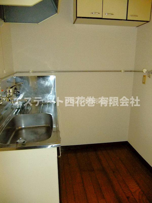 レジデンスサトウＣのキッチン|洗濯機置き場