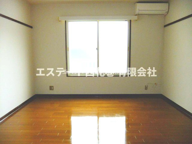 レジデンスサトウＣの居間・リビング