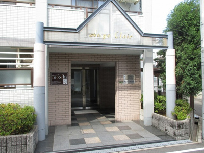 【エントランス】 | アンジュクレール | 落ちついた外観にマッチしたエントランスです