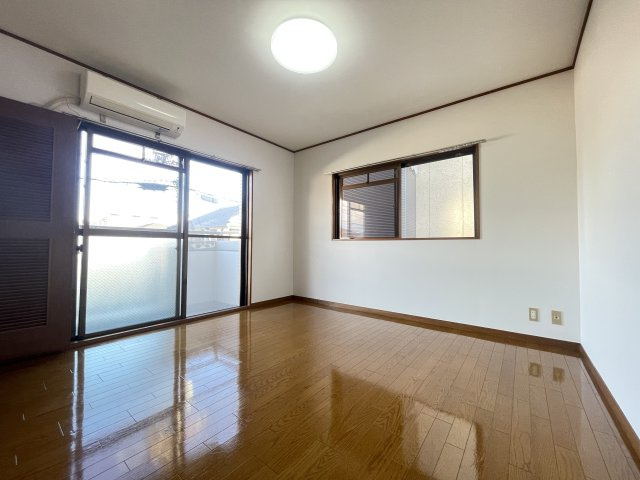 ハピネス茨木の居間・リビング|ゆったり過ごせる居間です