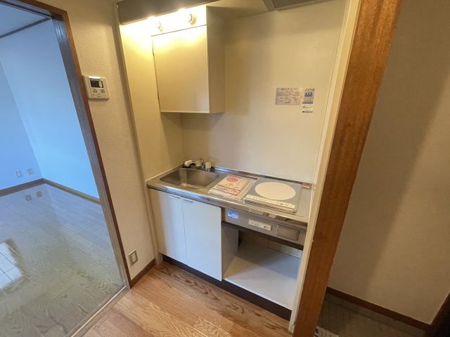 ハピネス茨木のキッチン|コンパクトなキッチンで掃除もラクラク